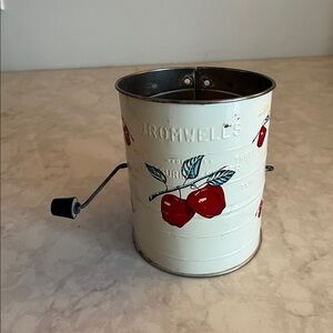 Bromwell’s Vintage Three Cup Flour Sifter hand crank with Apple design
